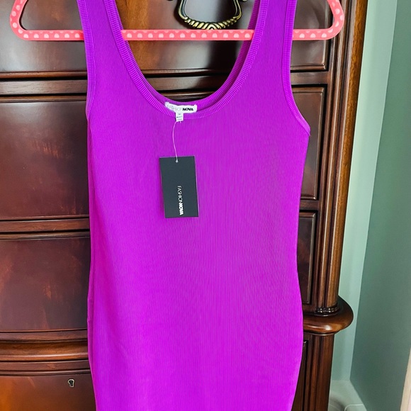 Dress - Picture 4 of 4